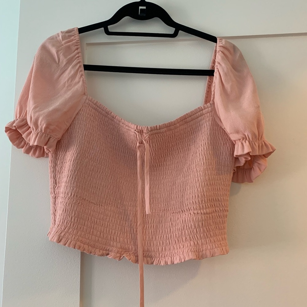 Aritzia Wilfred Peach Smocked Shirt